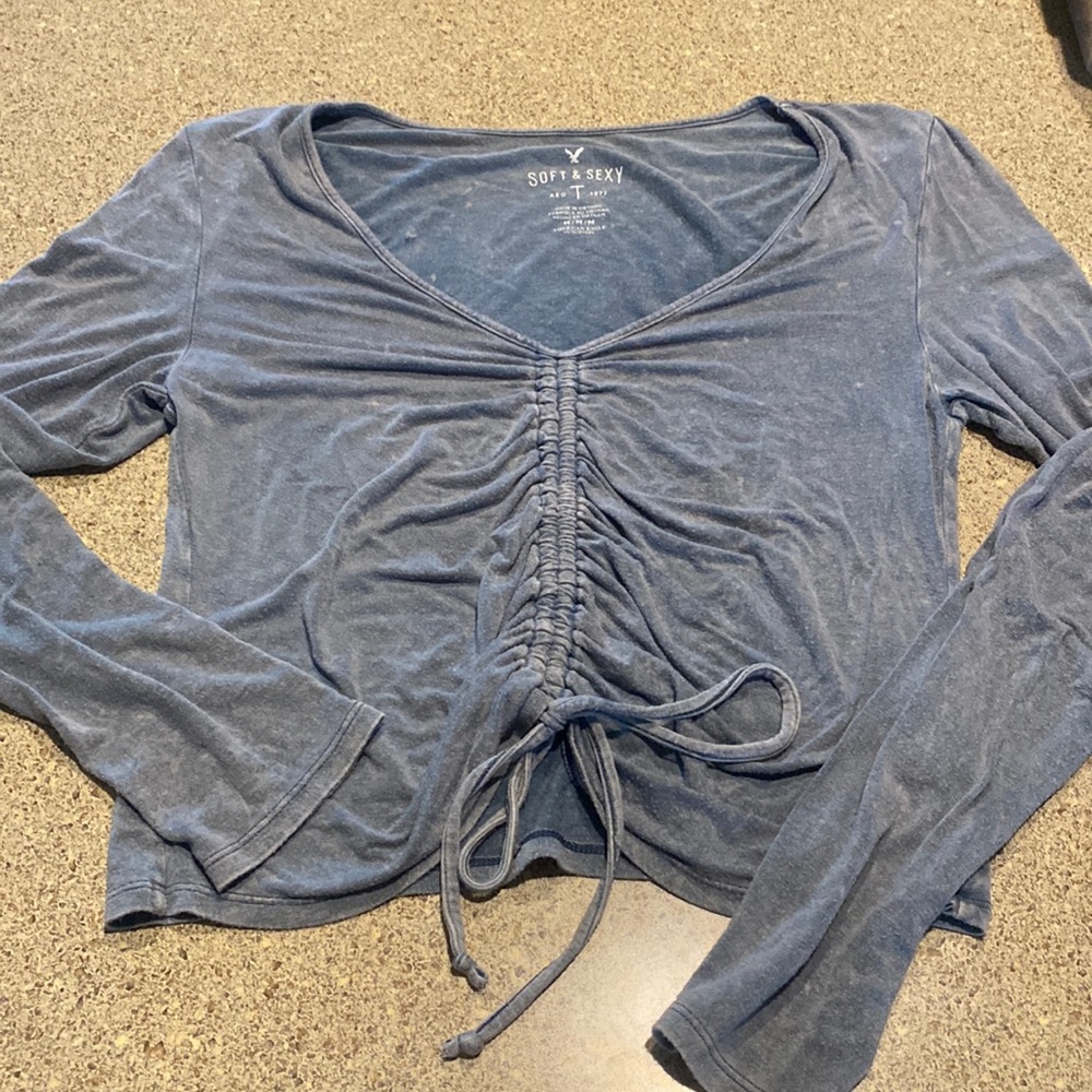 Cinched up long sleeve blouse
